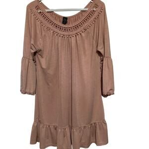 Win Win Women's Light Pink Crochet Neckline Quarter Sleeve‎ Tunic Size L/XL